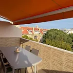 Апартаменты Penthouse Met Groot Terras Centrum