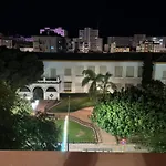 Penthouse Met Groot Terras Centrum Апартаменты *
